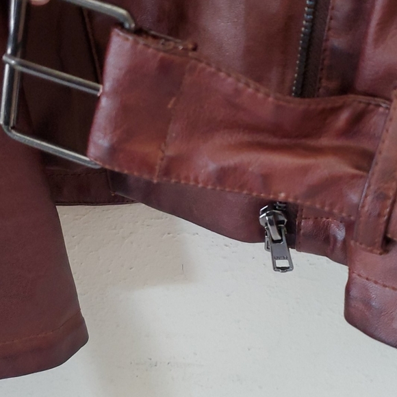 🆕️ WILLIAM RAST™

Kate Pleather Moto Jacket - Picture 12 of 12